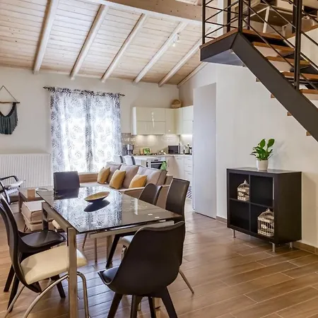 Village Loft House 아파트